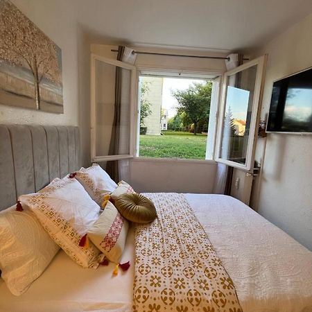 Studio Situe A 5 Min Du Chateau De Versailles Et Stationnement Gratuit Zewnętrze zdjęcie