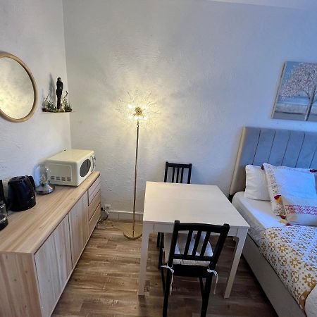 Studio Situe A 5 Min Du Chateau De Versailles Et Stationnement Gratuit Zewnętrze zdjęcie